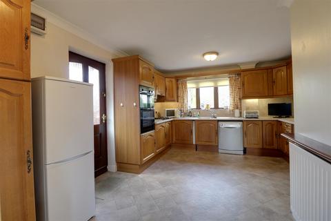 14 Edwards Way, Alsager, Stoke-on-trent, ST7 2YB