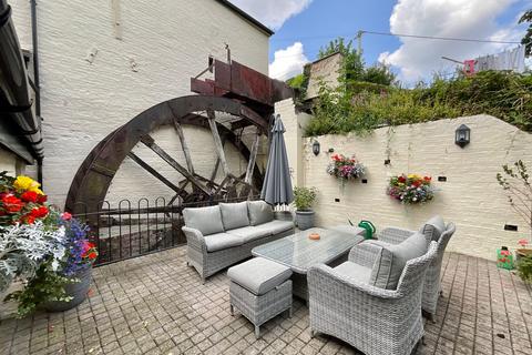 4 bedroom character property for sale, Nicholls Lane, Oulton, ST15