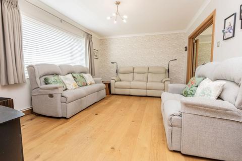 undefined, 1.4 Miles From Etchingham Train Station in Hurst Green