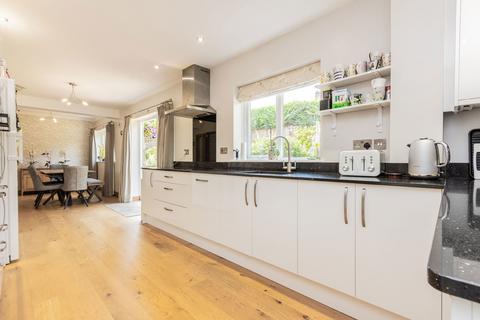 undefined, 1.4 Miles From Etchingham Train Station in Hurst Green