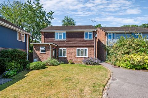15 Coat Wicks, Seer Green, Beaconsfield, HP9 2YR