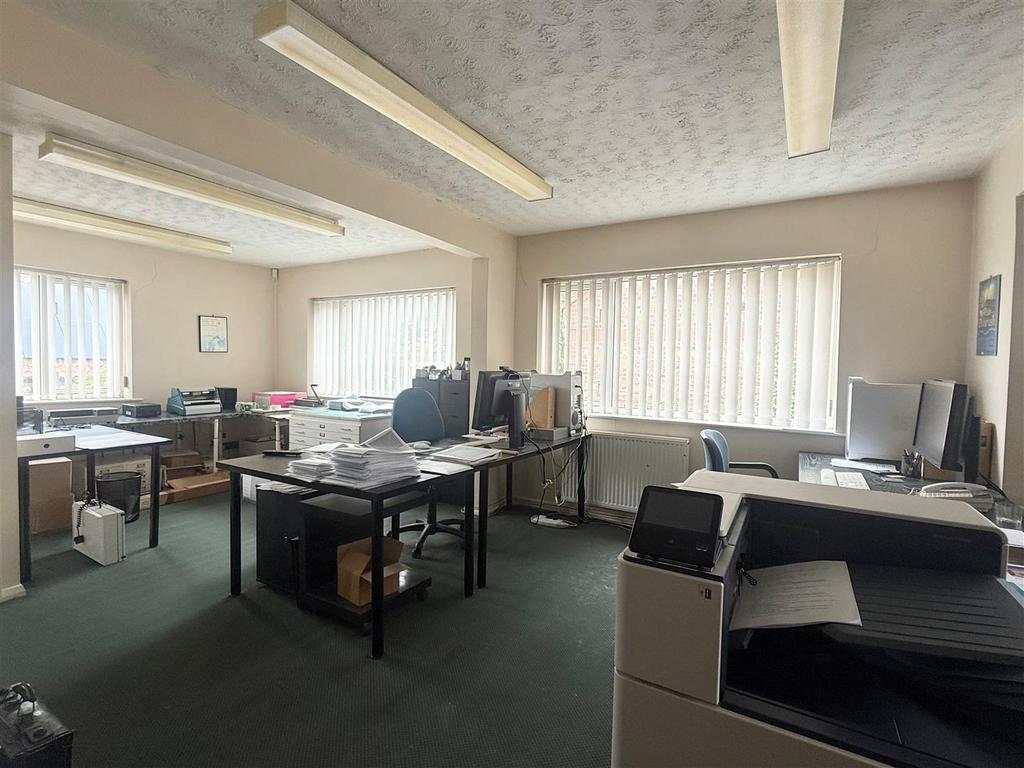 Office 3.jpg