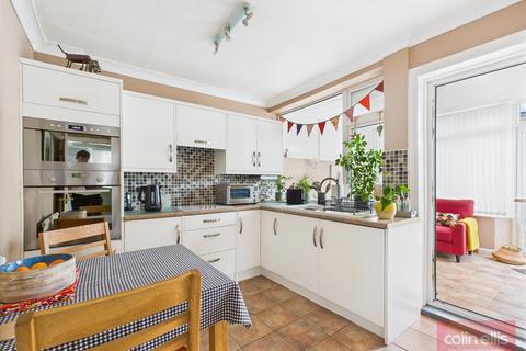 3 bedroom semi-detached house for sale, West Park Avenue, Scarborough