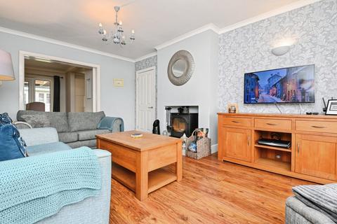 19 Ashes Close, Walton On The Naze, CO14 8TZ