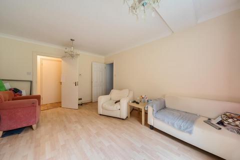 1 bedroom flat for sale, Cypress Road, London