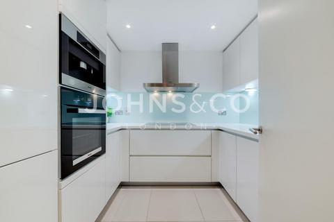 undefined, New Providence Wharf, London, E14