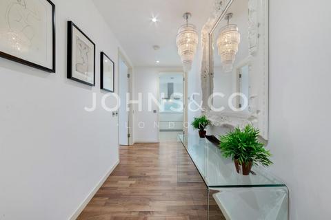 undefined, New Providence Wharf, London, E14