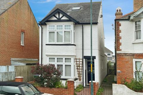 Albert Road, Hythe