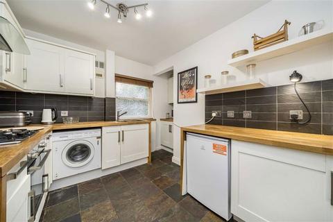 2 bedroom flat for sale, Adelaide Avenue, London SE4
