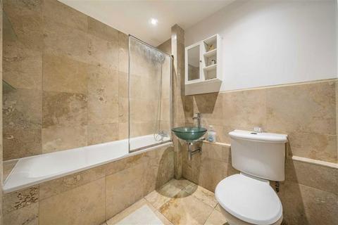 2 bedroom flat for sale, Adelaide Avenue, London SE4