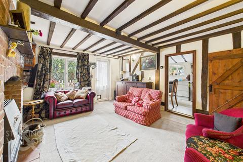1 Church Path, Earsham, Bungay, NR35 2TX