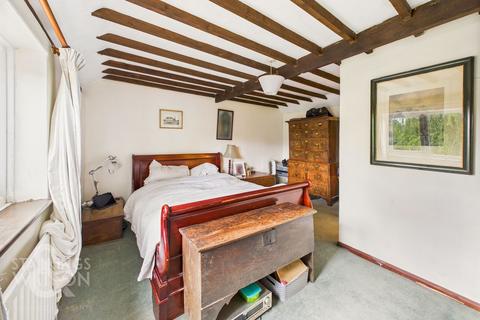 1 Church Path, Earsham, Bungay, NR35 2TX