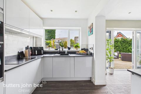 undefined, Milne Close, Crewe