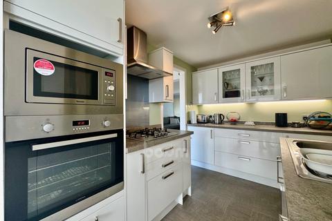 1 Garpel Way, Lochwinnoch, PA12 4ED