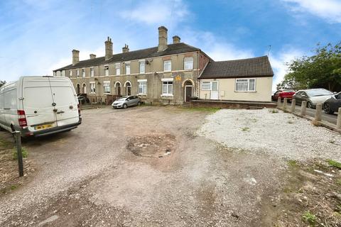 4 bedroom end of terrace house for sale, Dyke Street, Staffordshire ST1