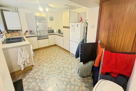4 bedroom end of terrace house for sale, Dyke Street, Staffordshire ST1