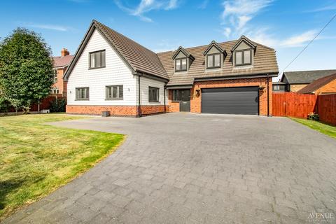 4 bedroom detached house for sale, Cooks Nest,  Coton Lane, Tamworth, Staffordshire, B79 7SU