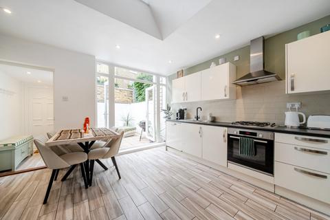 Flat 3, 2 Waldemar Avenue, London, SW6 5NA