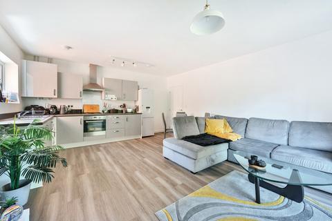 2 bedroom apartment for sale, Edrich Grange, Crowthorne, Berkshire