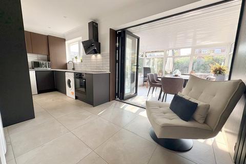 4 Annet Close, Poole, BH15 4NW
