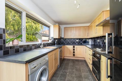 4 bedroom detached house for sale, Mill Road Avenue, Angmering, BN16