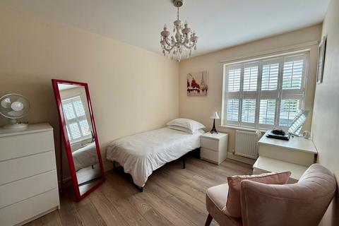 undefined, Peel Gardens, Mansfield