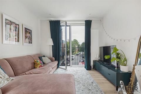 1 bedroom flat for sale, Varcoe Road, Bermondsey, SE16