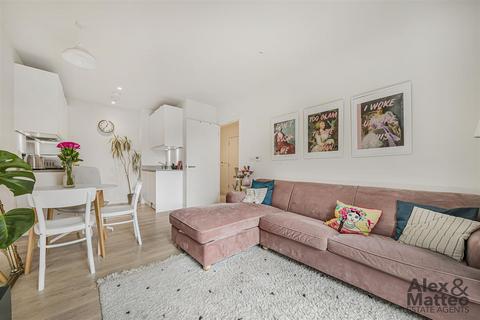 1 bedroom flat for sale, Varcoe Road, Bermondsey, SE16