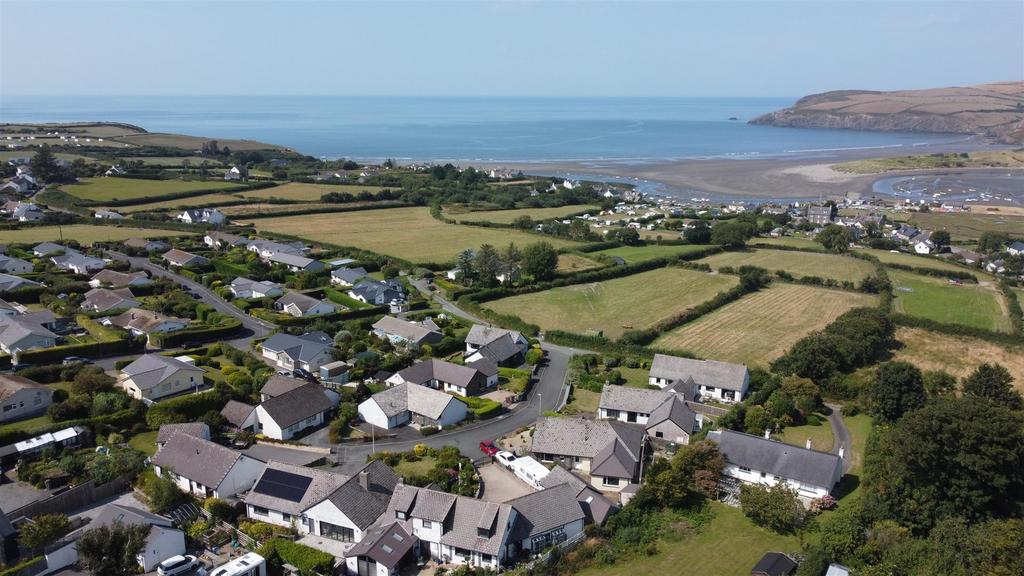 9, Tir Treharne Newport, Pembrokeshire, SA42 0 RN 3