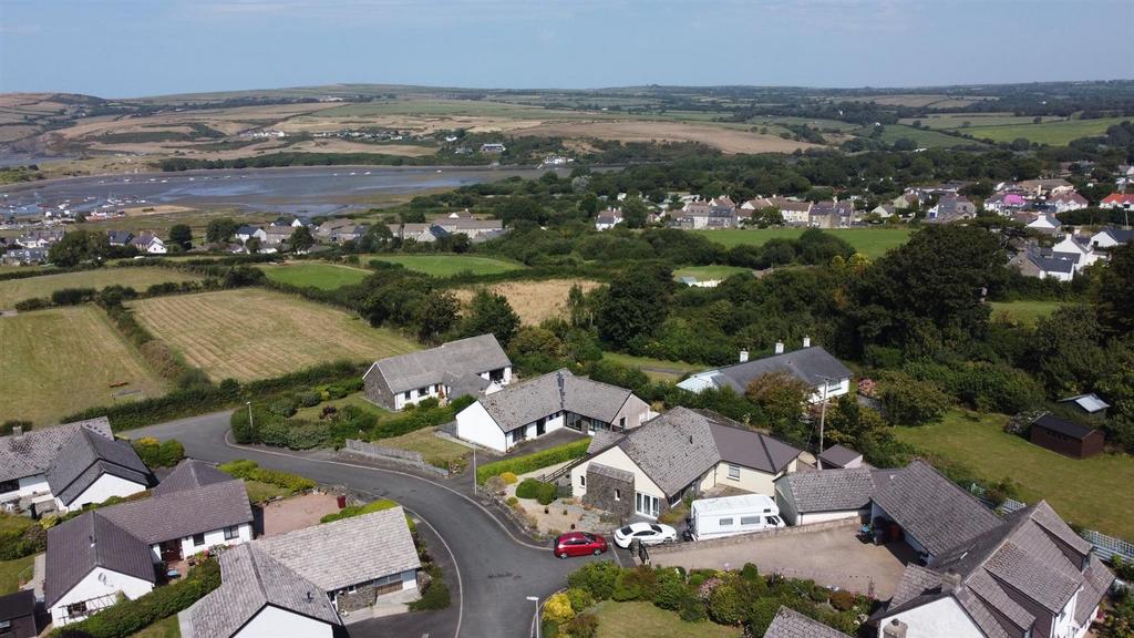 9, Tir Treharne Newport, Pembrokeshire, SA42...