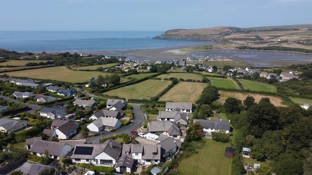 9, Tir Treharne Newport, Pembrokeshire, SA42...