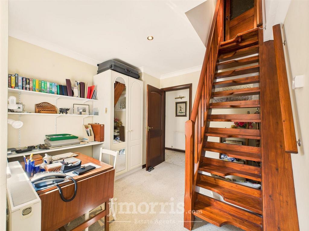 Bedroom 1/Lounge