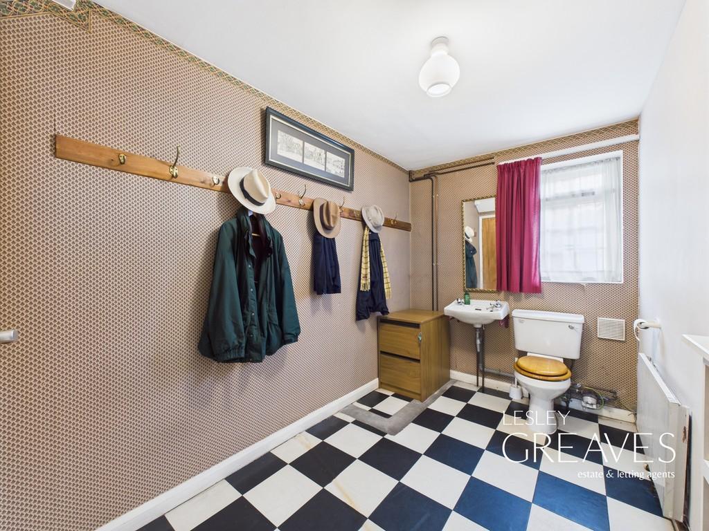 Cloakroom/WC