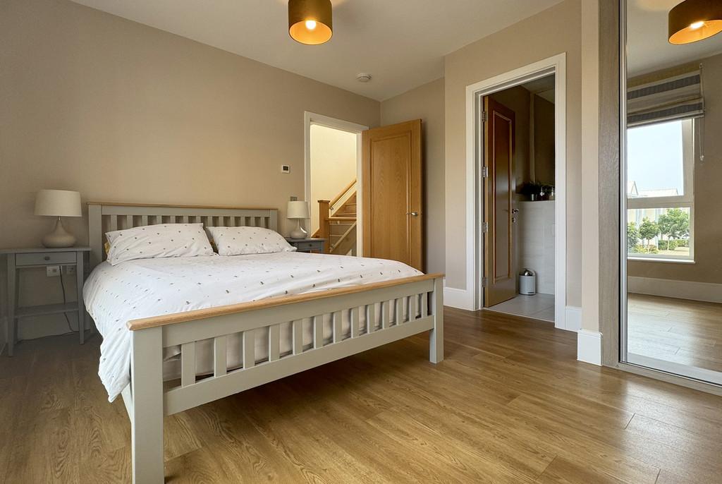 12 RW Bed 3