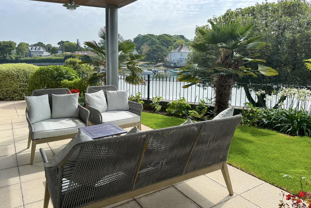 12 RW Terrace