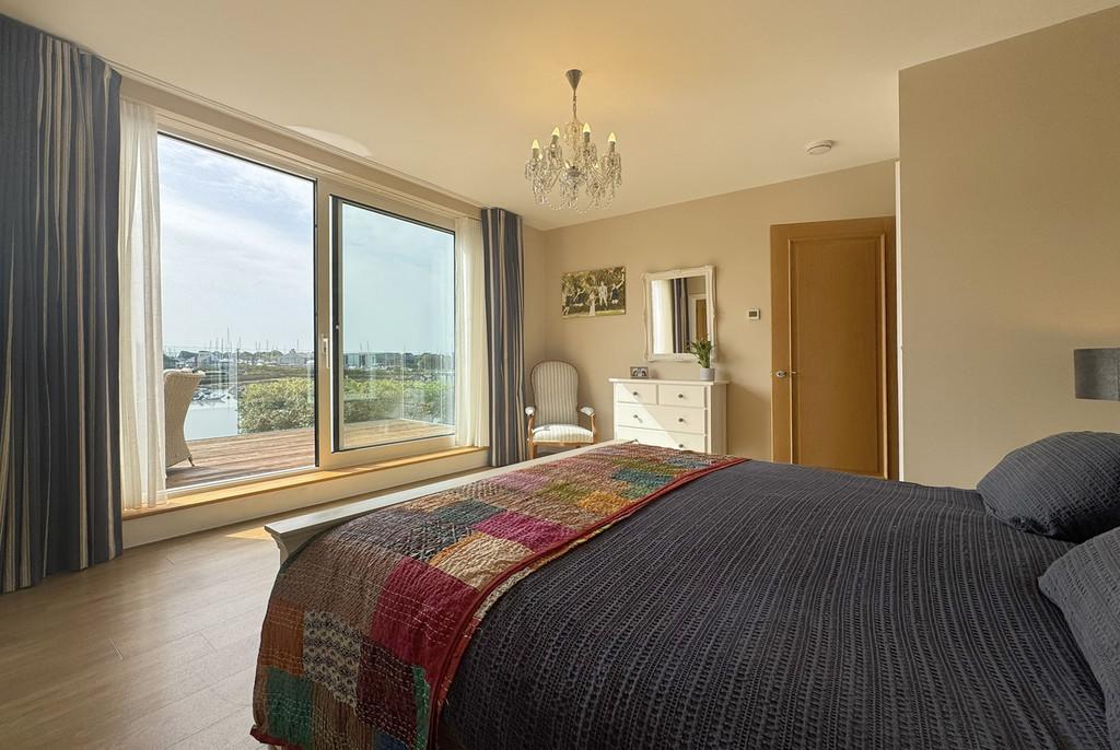 12 RW Bed 1
