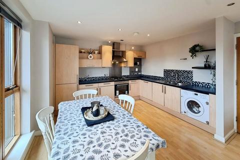 2 bedroom apartment for sale, Regents Quay, Brewery Wharf