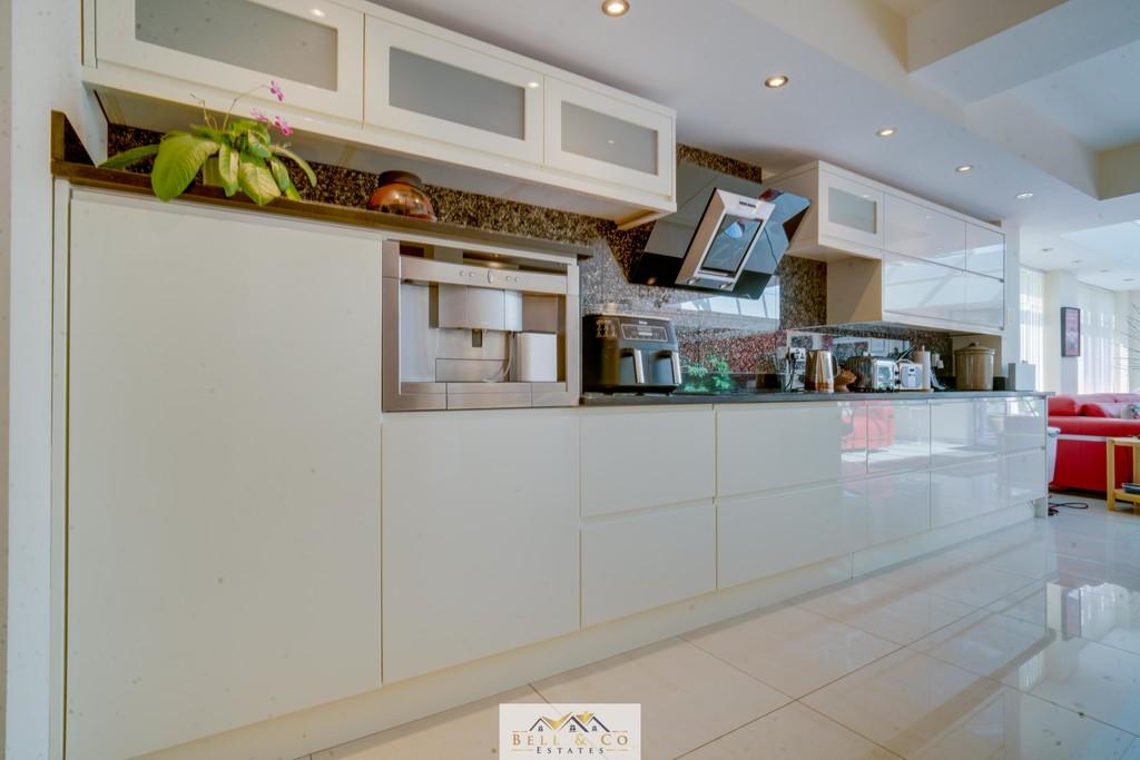 Kitchen 3