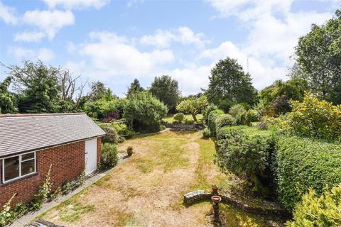 undefined, Lynch Road, Farnham