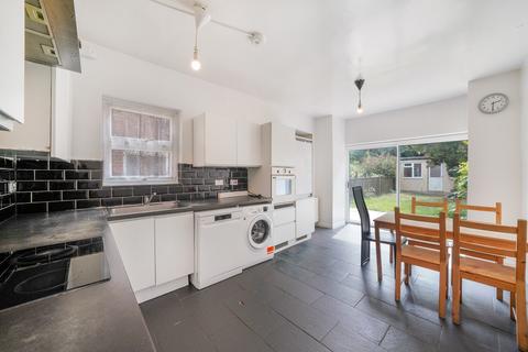 undefined, Rosslyn Crescent, Harrow