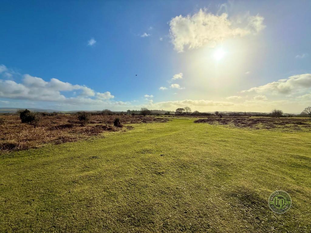 Dartmoor Airfield - Louis Lopez