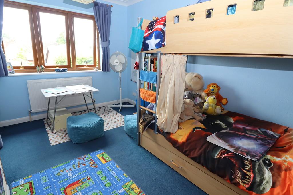 Bedroom 1 25-07-2025 15-27-50