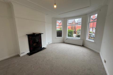4 bedroom semi-detached house to rent, Hornby Road, Stretford