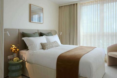 undefined, England SE11 5QY London, GBR