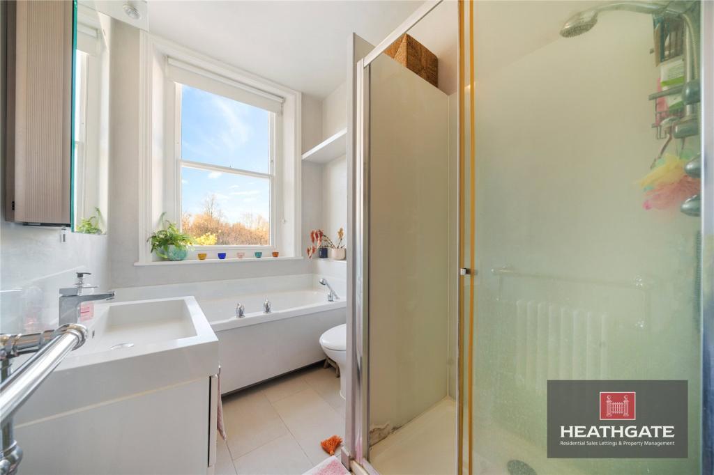 Cannon-place-hampstead-village-nw3