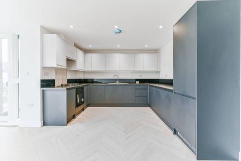 undefined, Norbury Avenue, Norbury, London, SW16