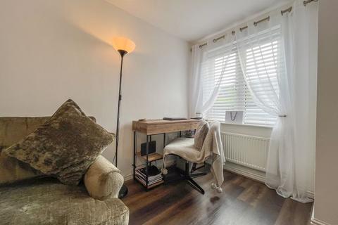 99 Akron Drive, Wolverhampton, WV10 6EQ