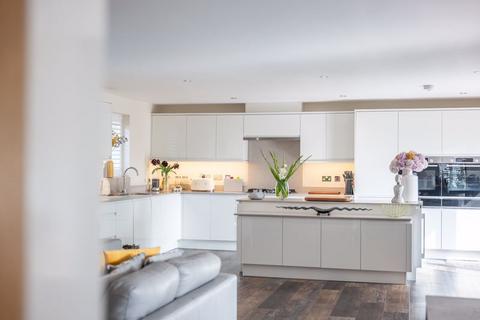 5 bedroom detached house for sale, Copperfield Mews, Dunstall Road, Tatenhill, DE13 9FT