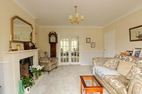 3 bedroom detached house for sale, North Western Avenue, Kingsthorpe, Northampton NN2