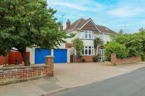3 bedroom detached house for sale, North Western Avenue, Kingsthorpe, Northampton NN2